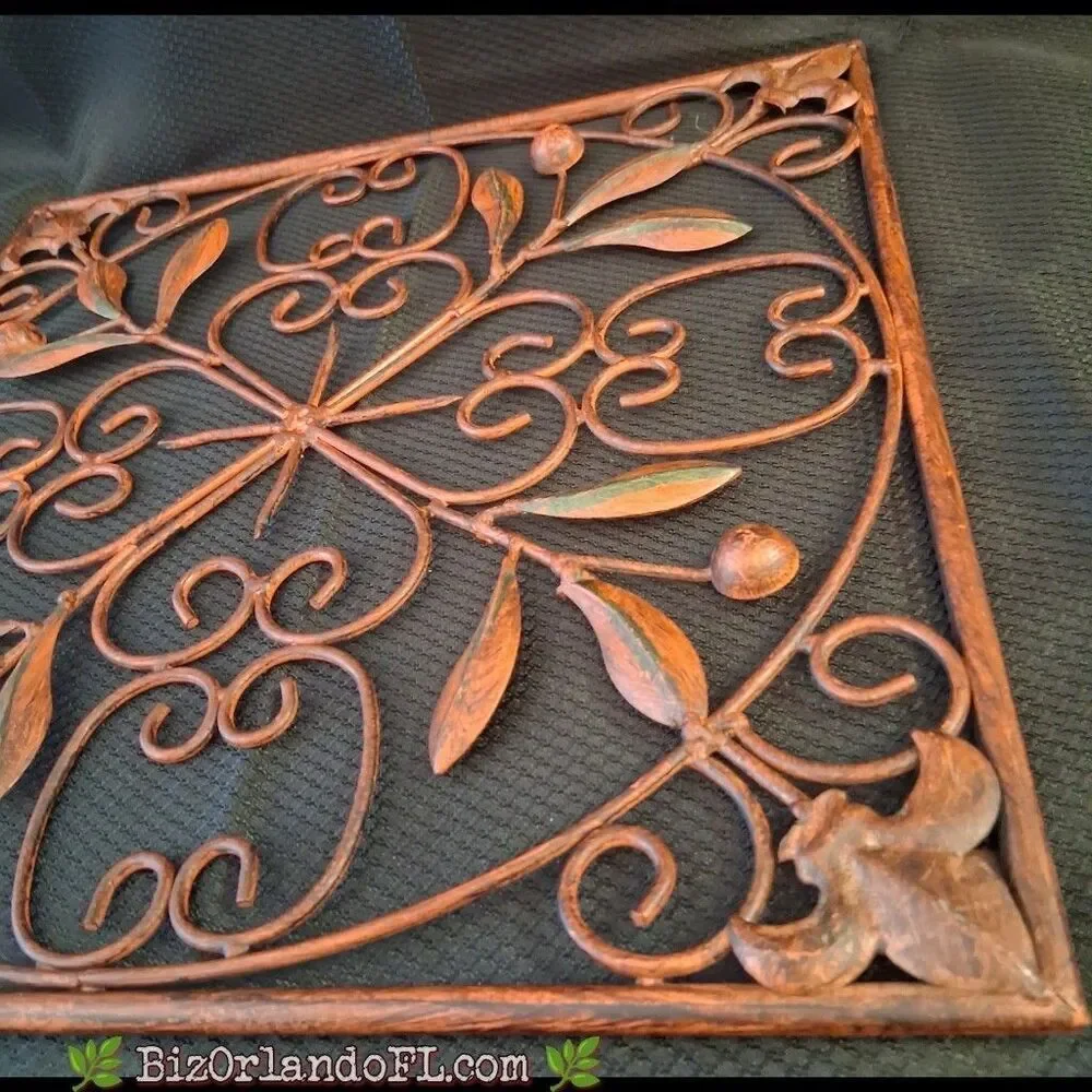 Deco 79 Metal Scroll Home / Wall Decor / Wall Sculpture / Wall Art 14x14 (Brown)